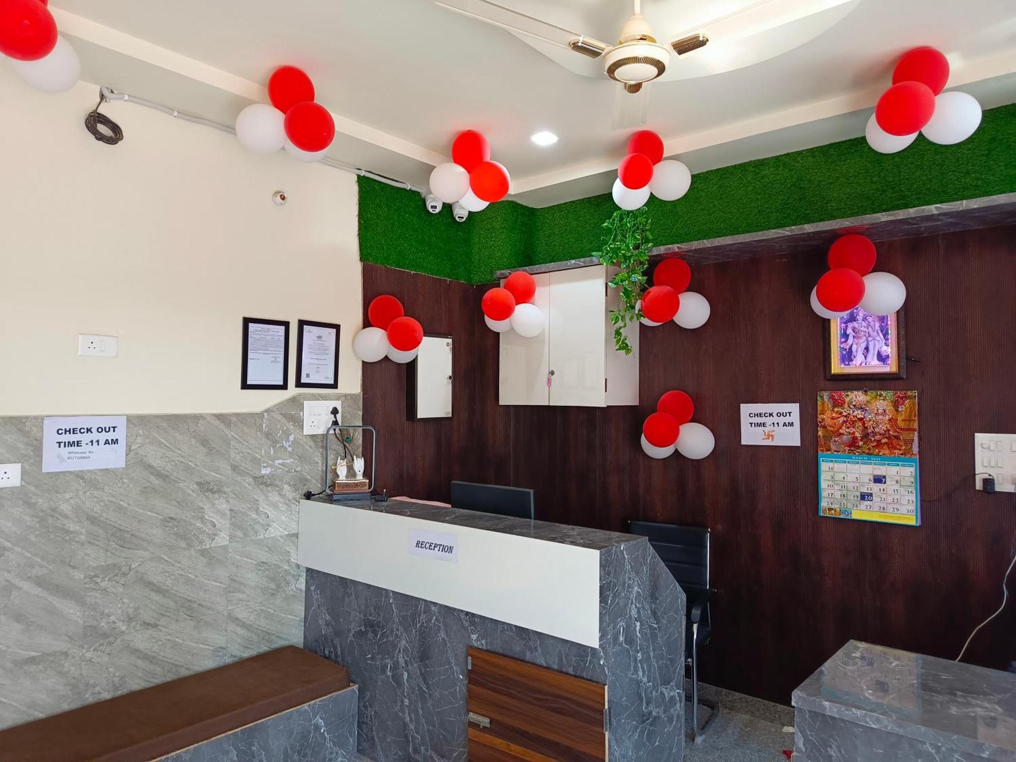 Shri Girraj Residency Otel Mathura Dış mekan fotoğraf
